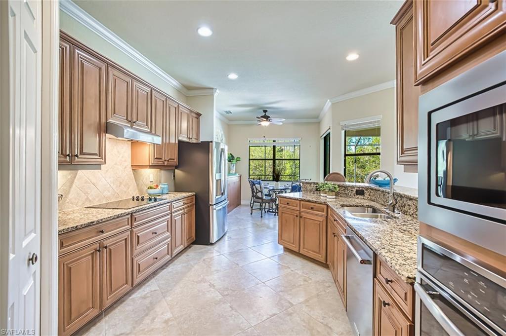 REFLECTION ISLES - Residential