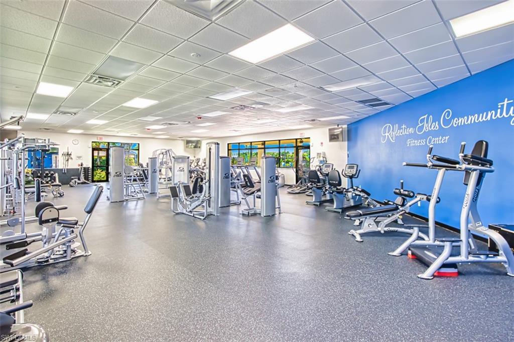 REFLECTION ISLES - Residential