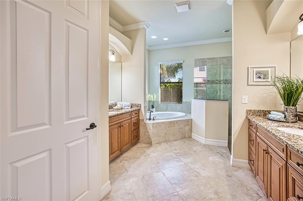 REFLECTION ISLES - Residential