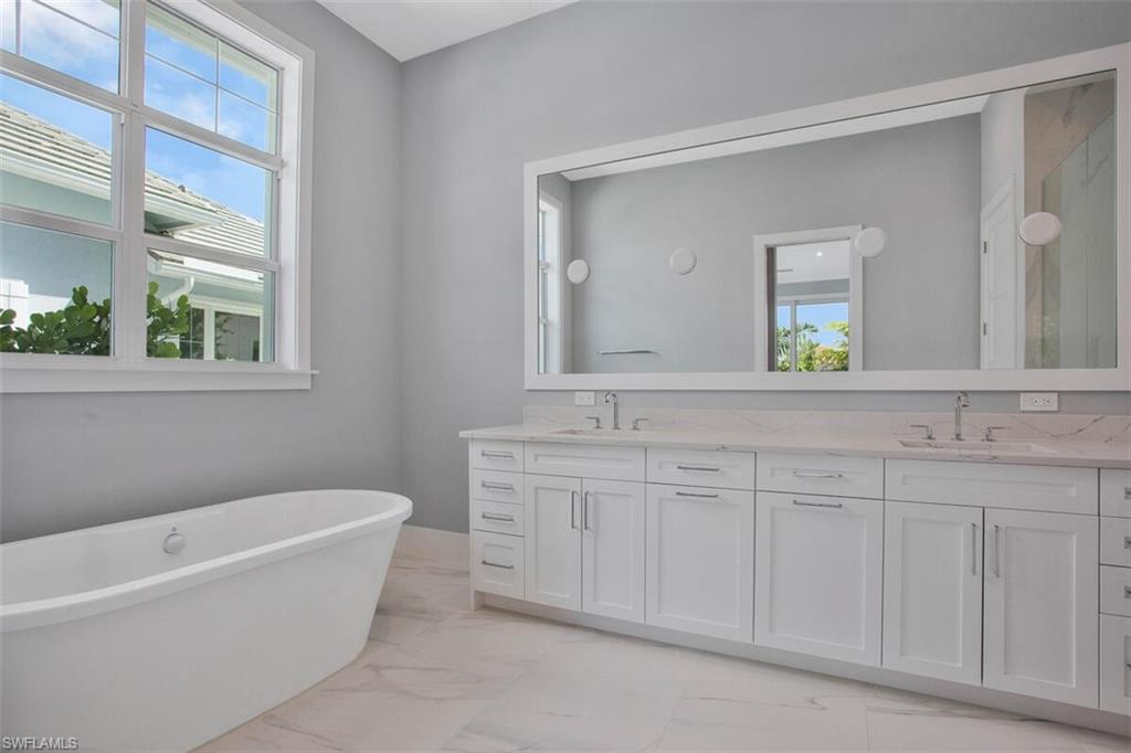 OYSTER HARBOR - Residential