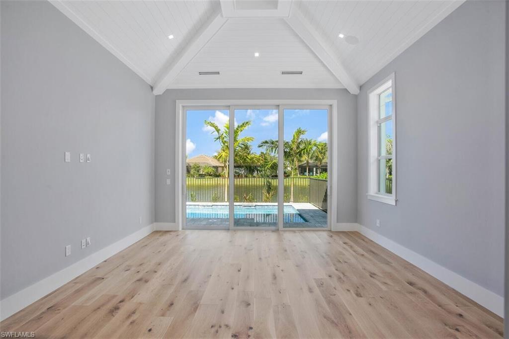 OYSTER HARBOR - Residential