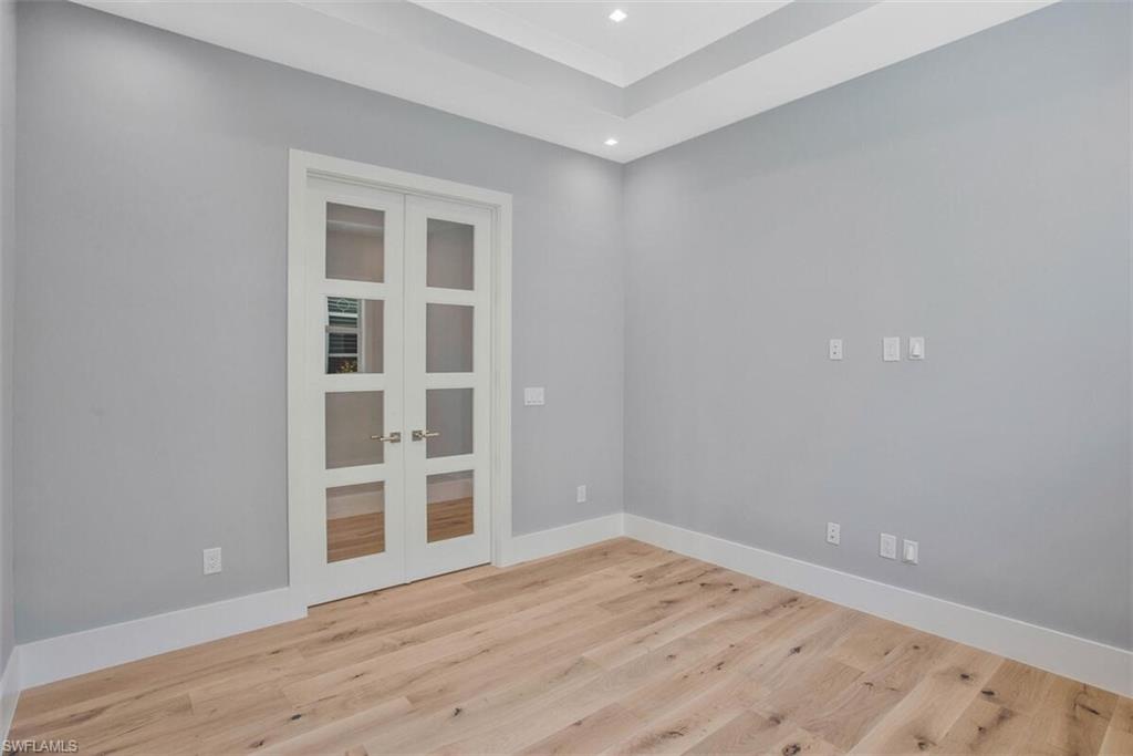 OYSTER HARBOR - Residential