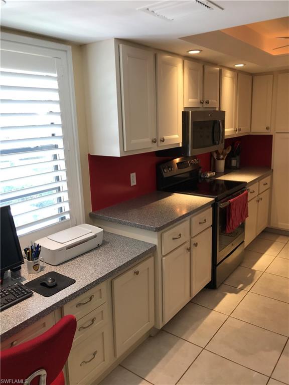 BREEZY POINT - Residential