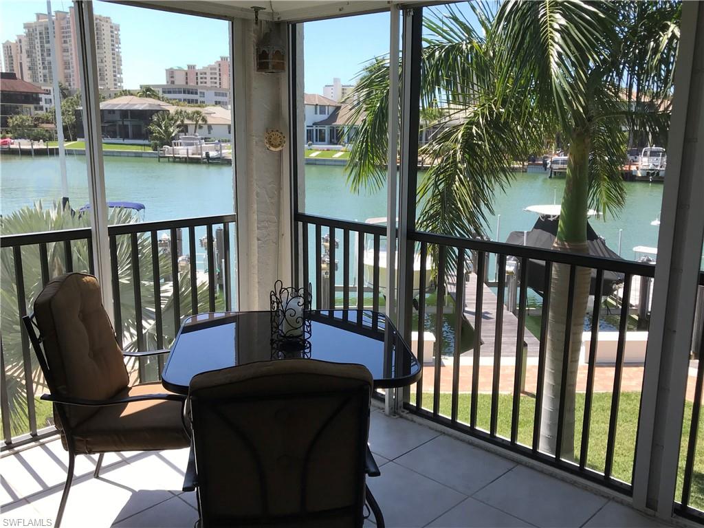 BREEZY POINT - Residential