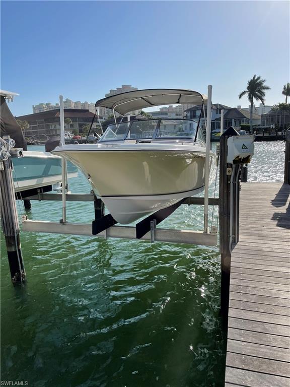 BREEZY POINT - Residential