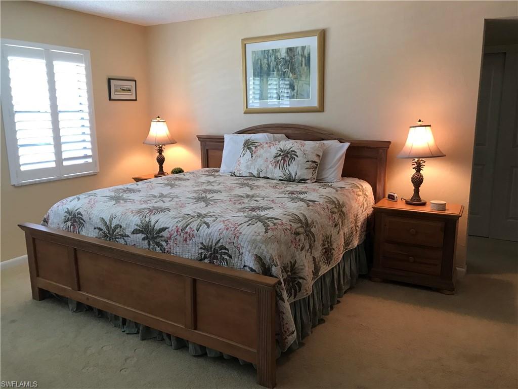 BREEZY POINT - Residential