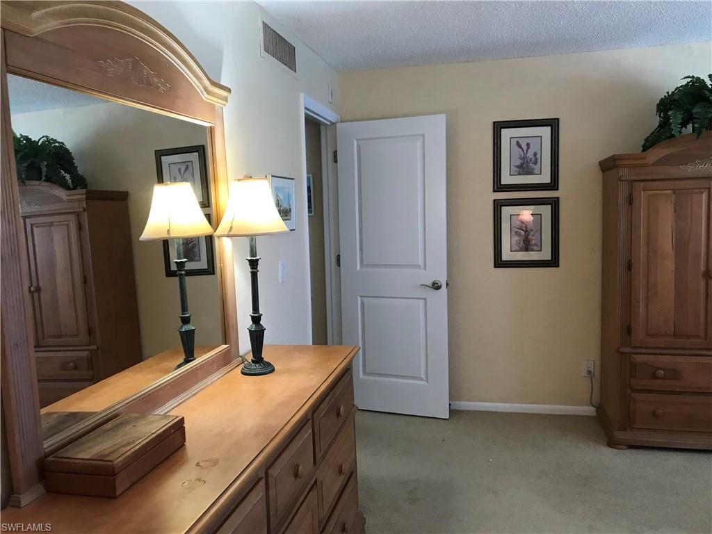 BREEZY POINT - Residential