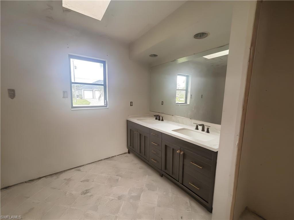 1408 SW 49th ST