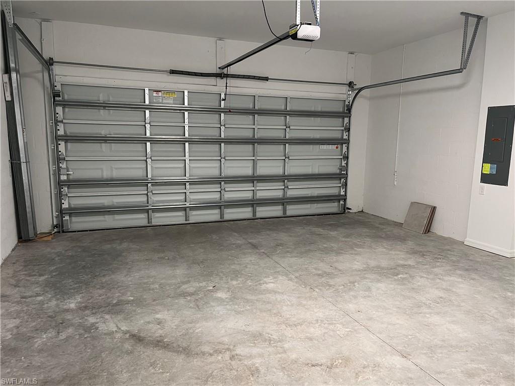 PORTICO - Residential