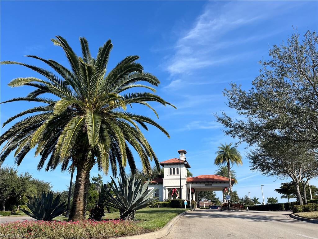 PORTICO - Residential