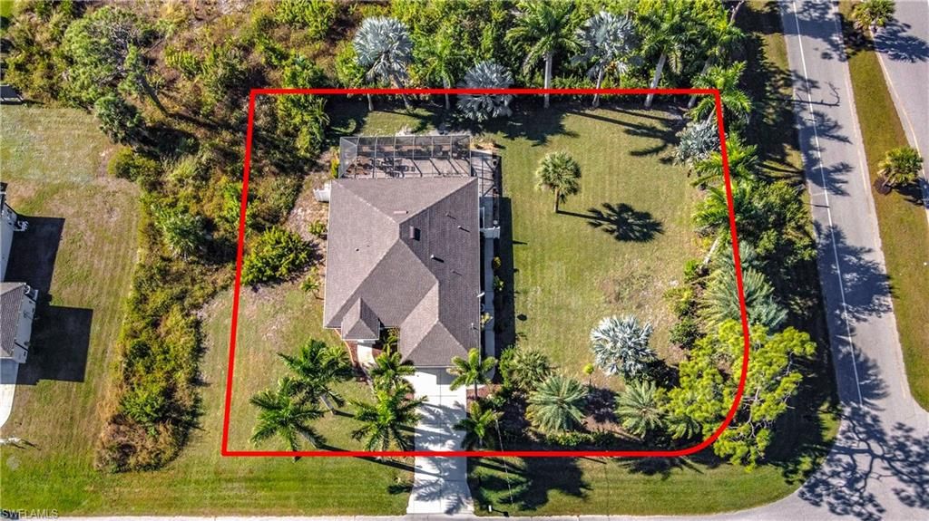 Photo of 103 Wahoo DR, ROTONDA WEST, FL 33947 (MLS # 225084187)