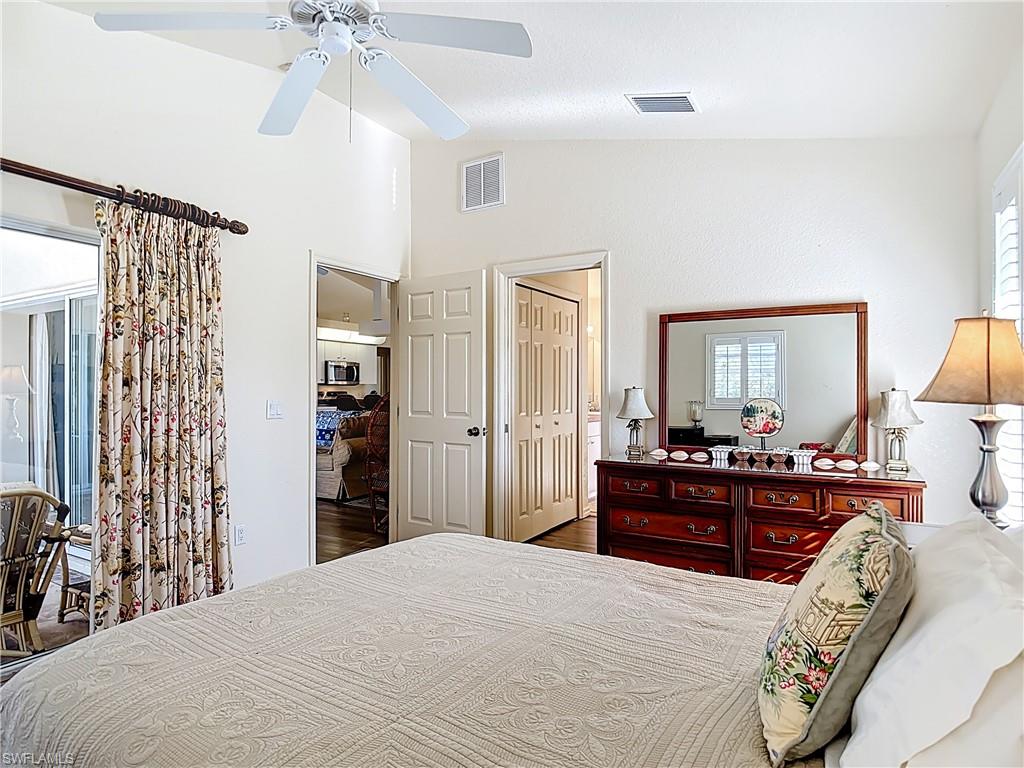 ROTONDA LAKES - Residential