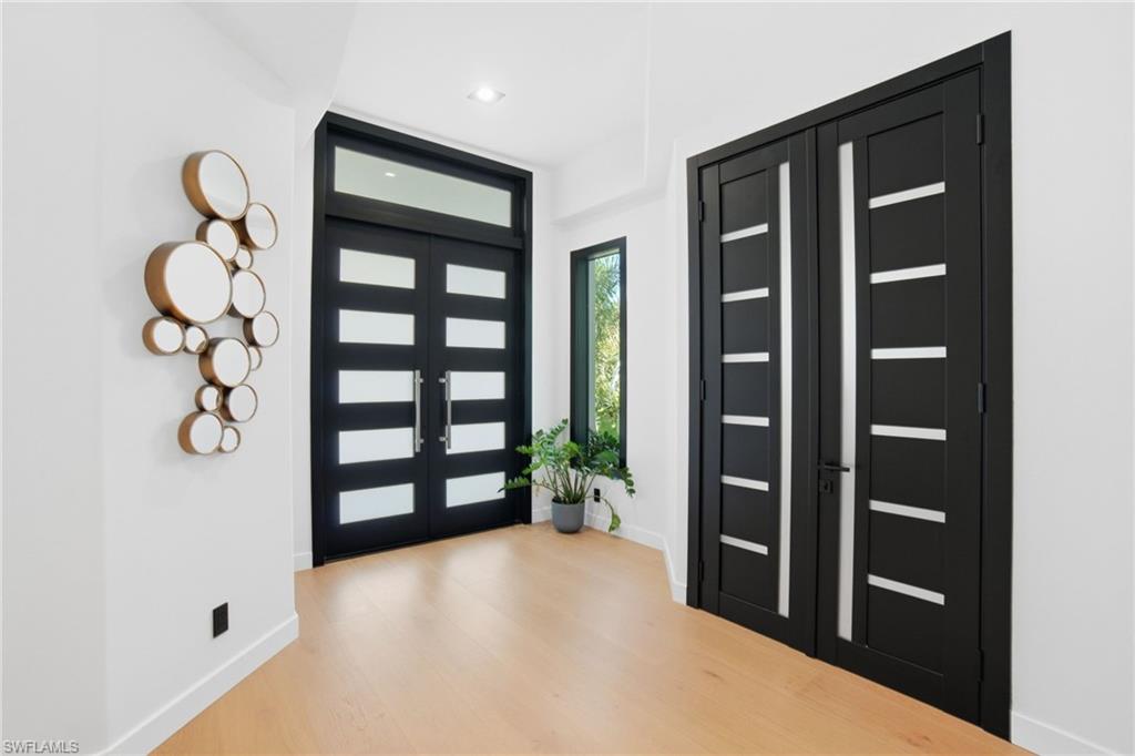 OYSTER BAY - Residential