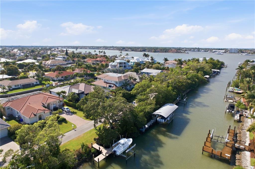 OYSTER BAY - Residential