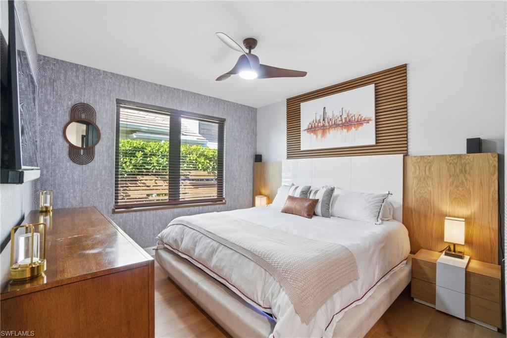 OYSTER BAY - Residential