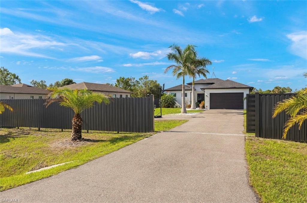 GOLDEN GATE ESTATES - Residential