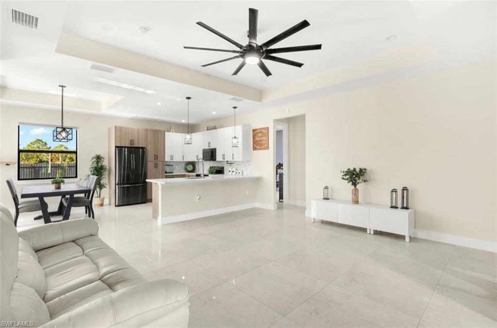 GOLDEN GATE ESTATES - Residential