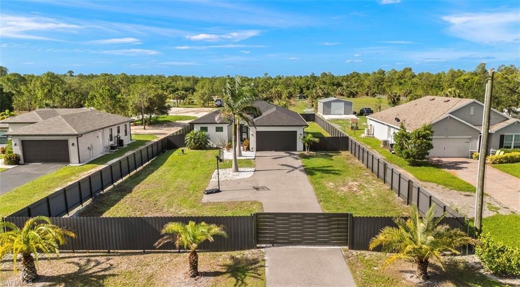 GOLDEN GATE ESTATES - Residential