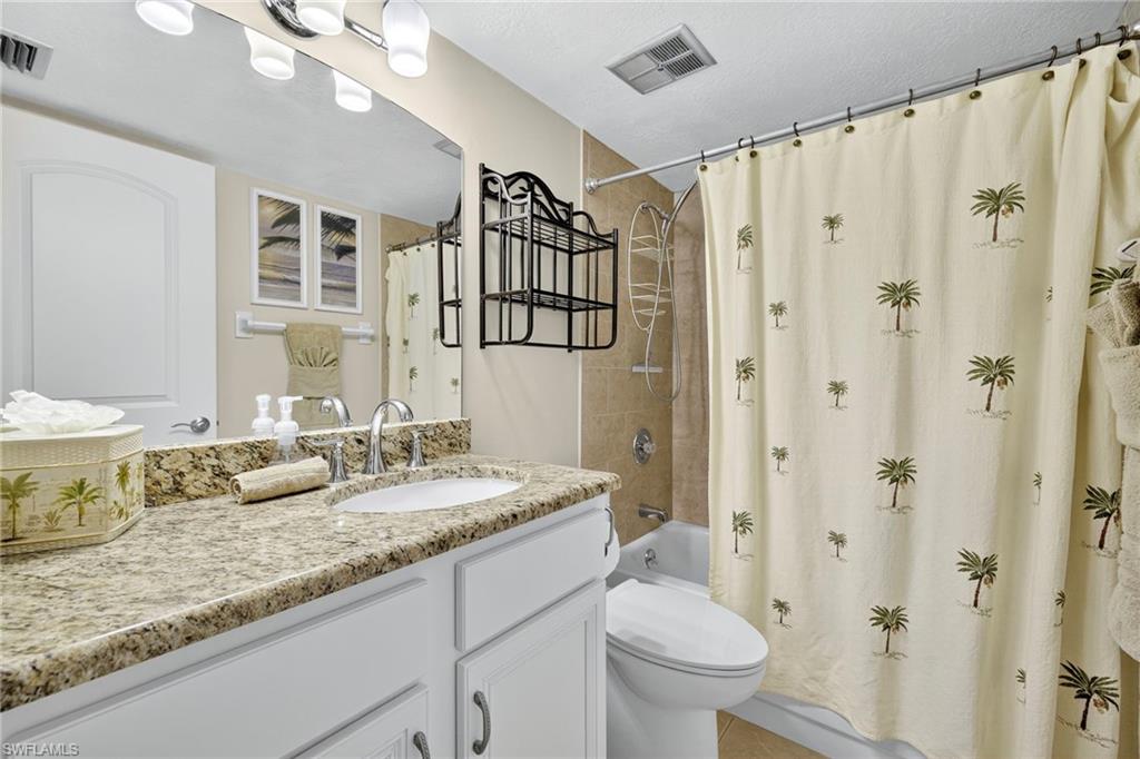 COMMODORE CONDO - Residential