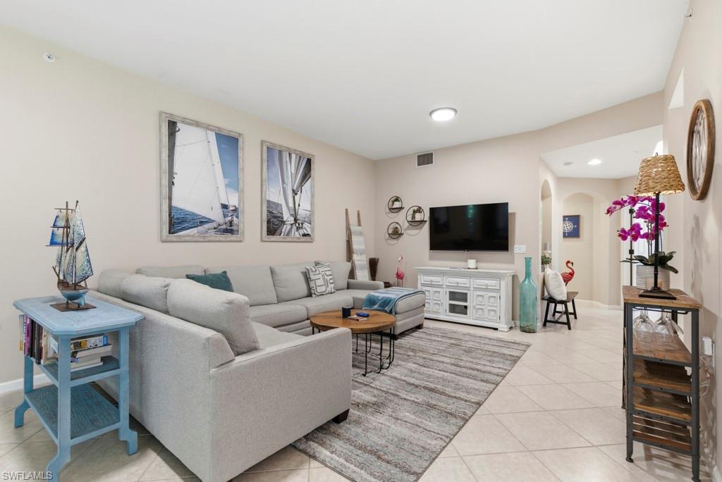 VALENCIA - Residential Lease