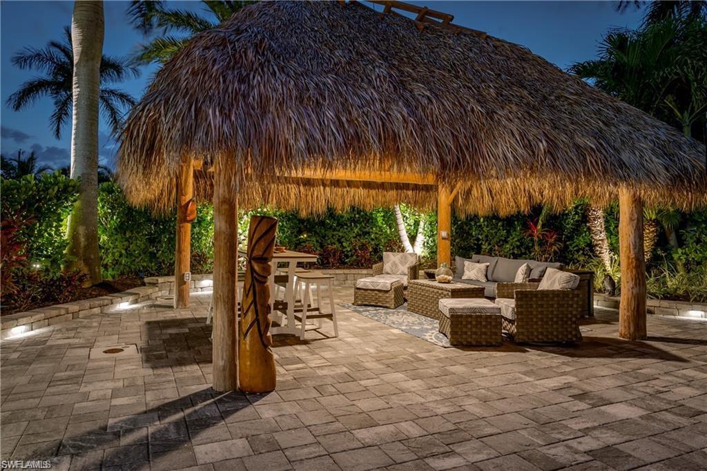 NAPLES MOTORCOACH RESORT - Land