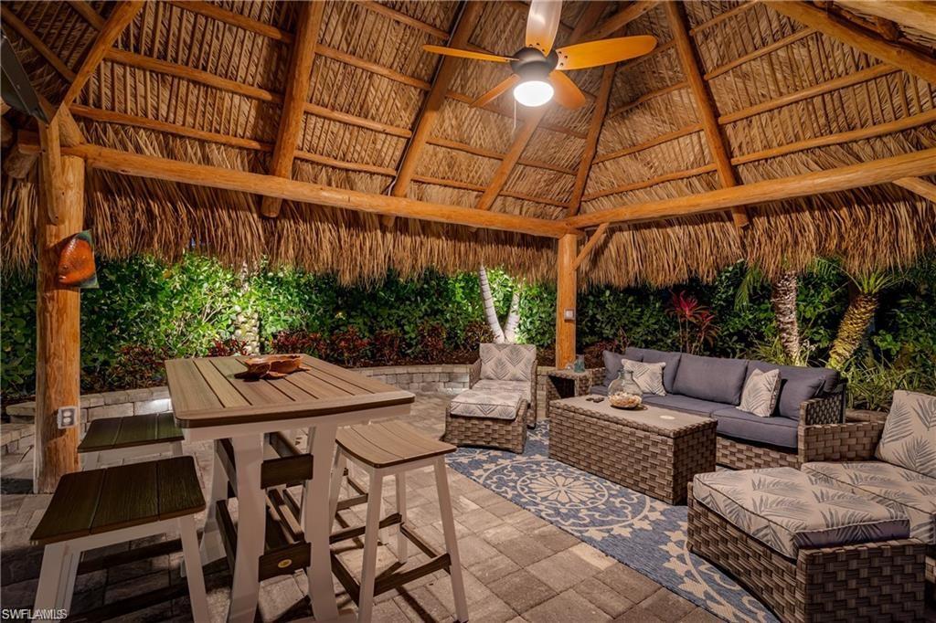 NAPLES MOTORCOACH RESORT - Land