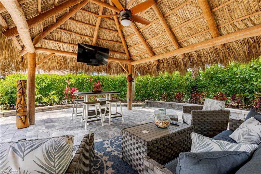 NAPLES MOTORCOACH RESORT - Land