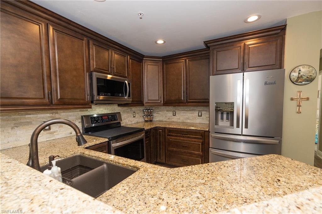 PORTO VISTA CONDO - Residential