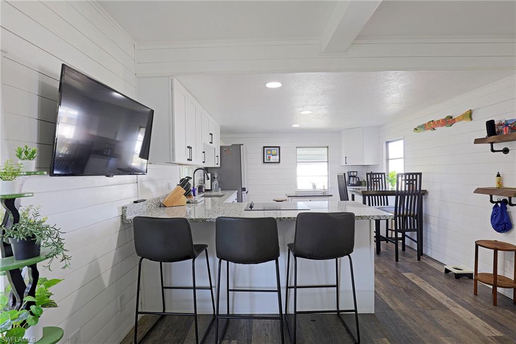 RIVERLAWN TERRACE - Residential