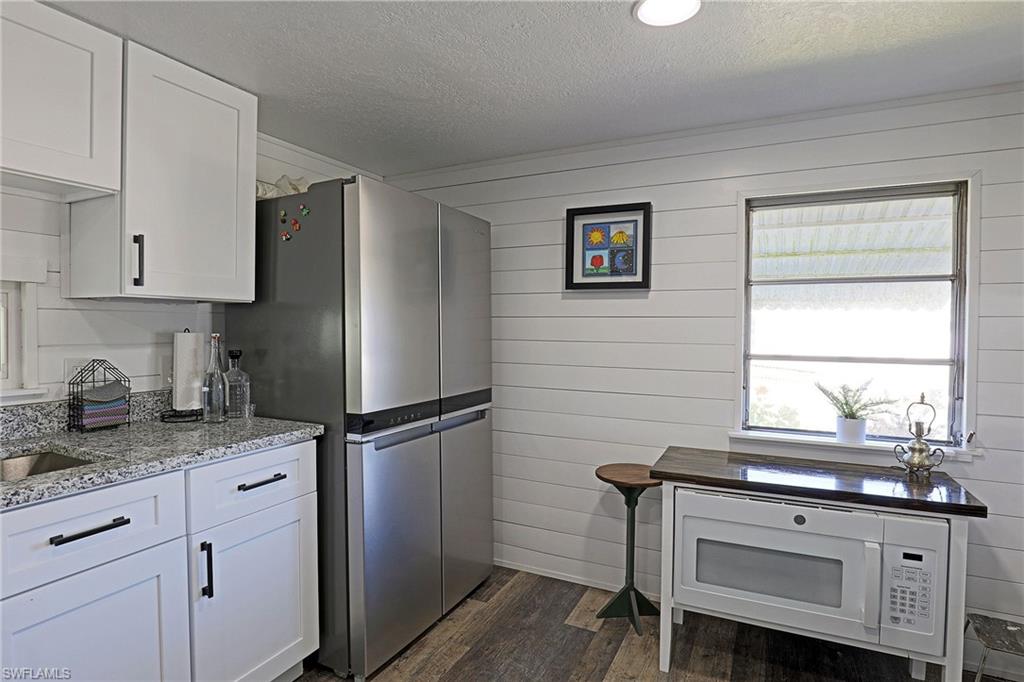 RIVERLAWN TERRACE - Residential