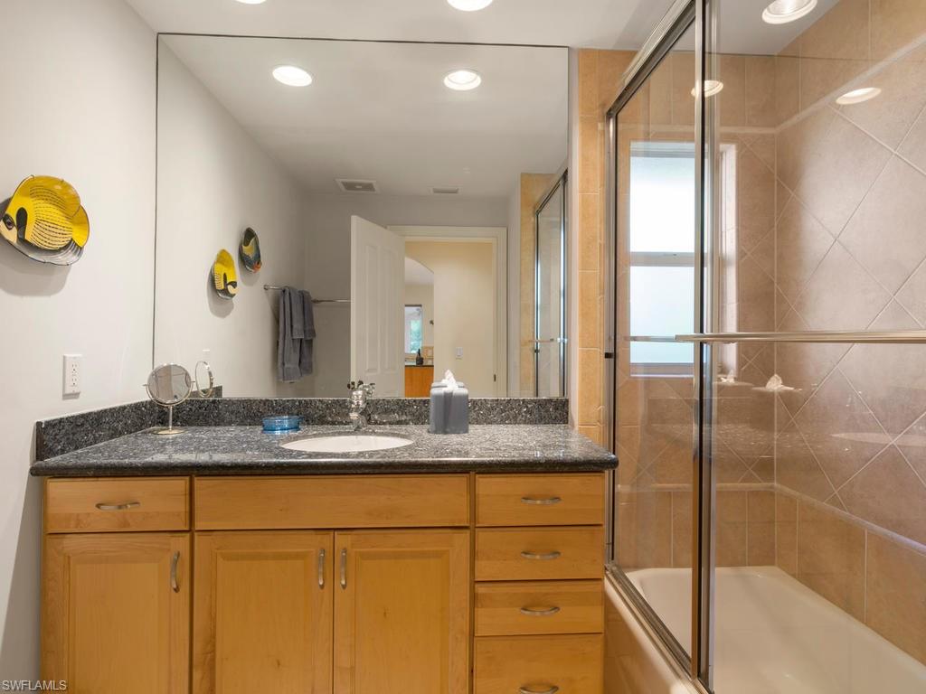 PARK SHORE - Residential