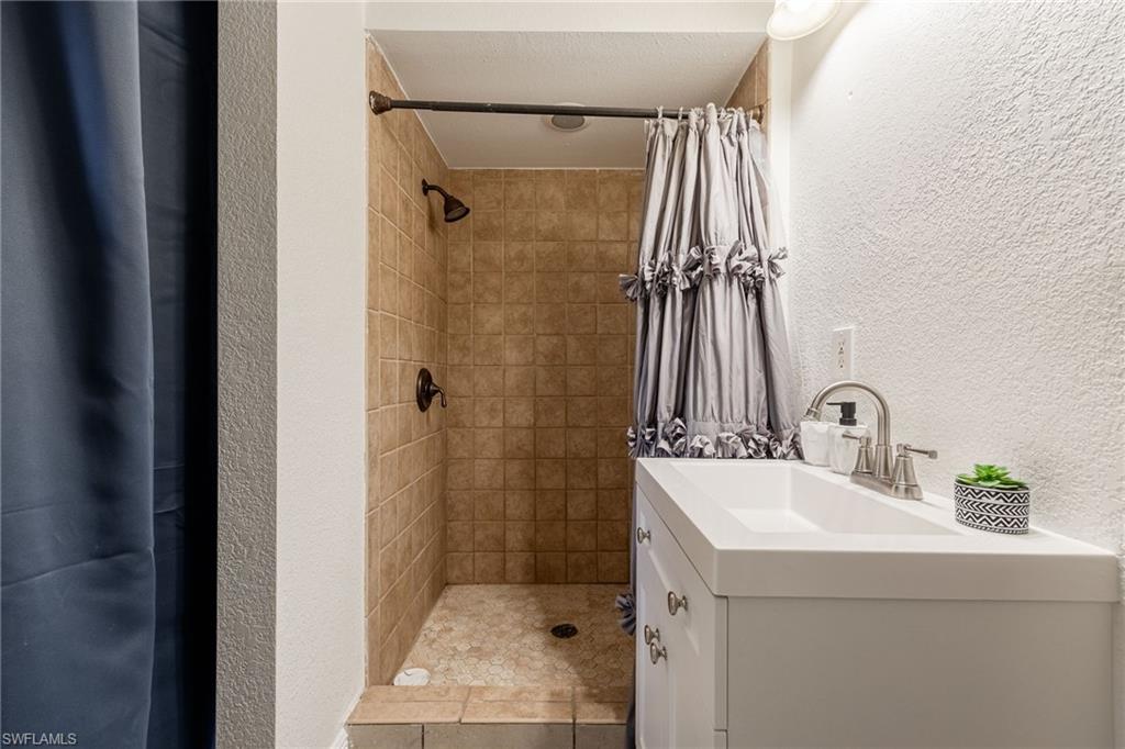 EAST LAKE COLONY - Residential