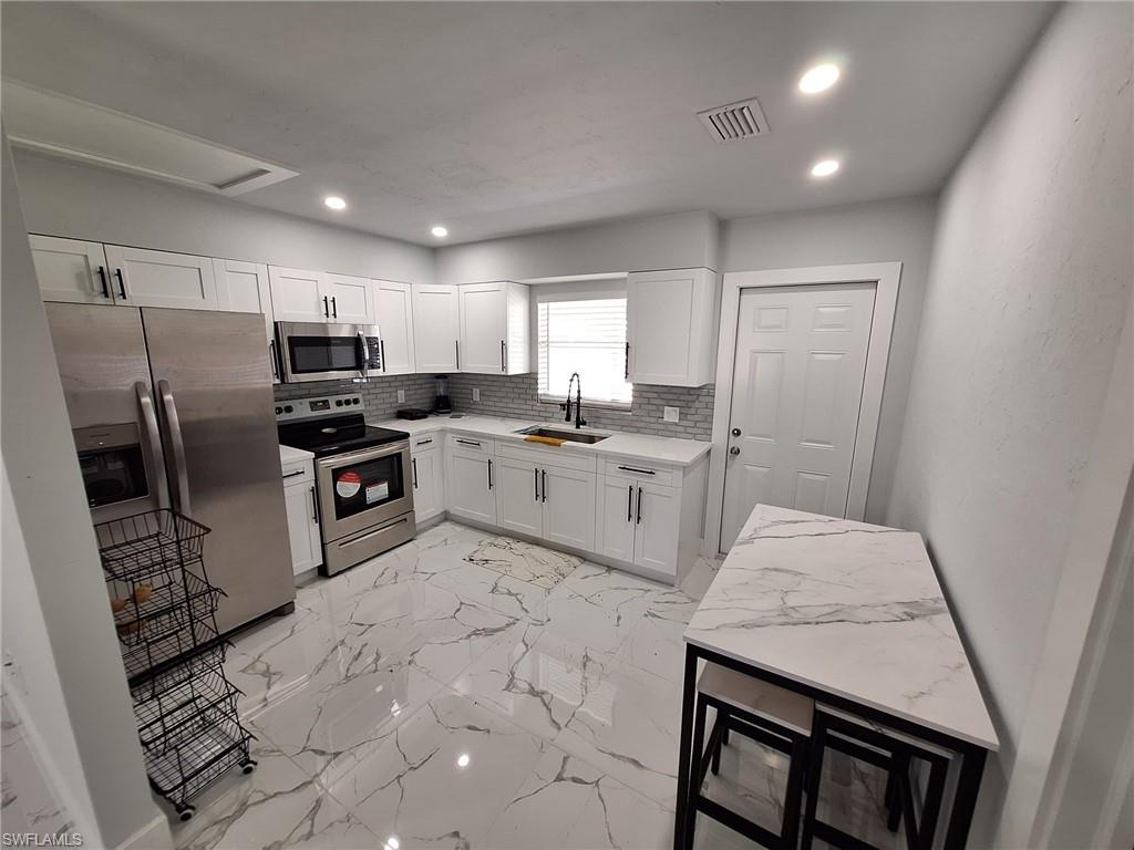 GOLDEN GATE CITY - Residential