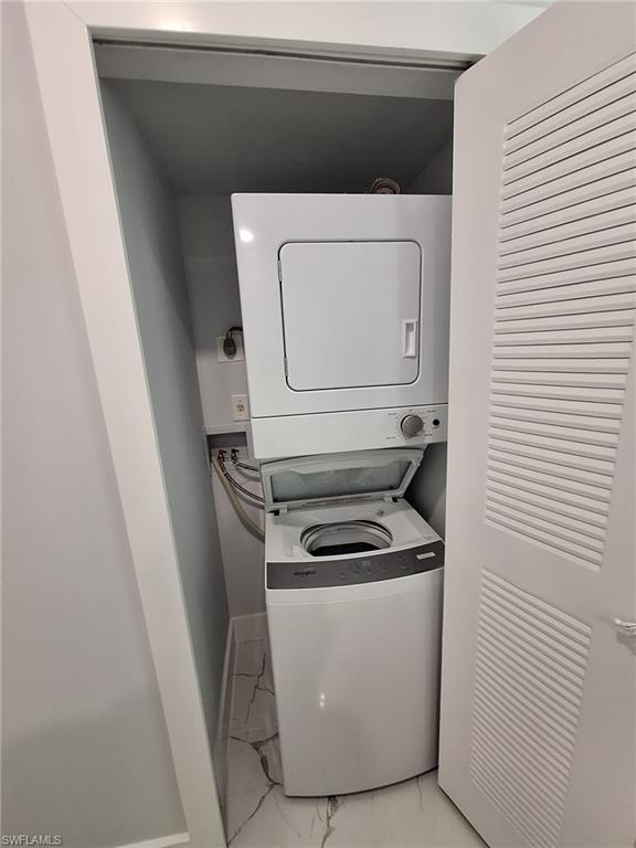 GOLDEN GATE CITY - Residential