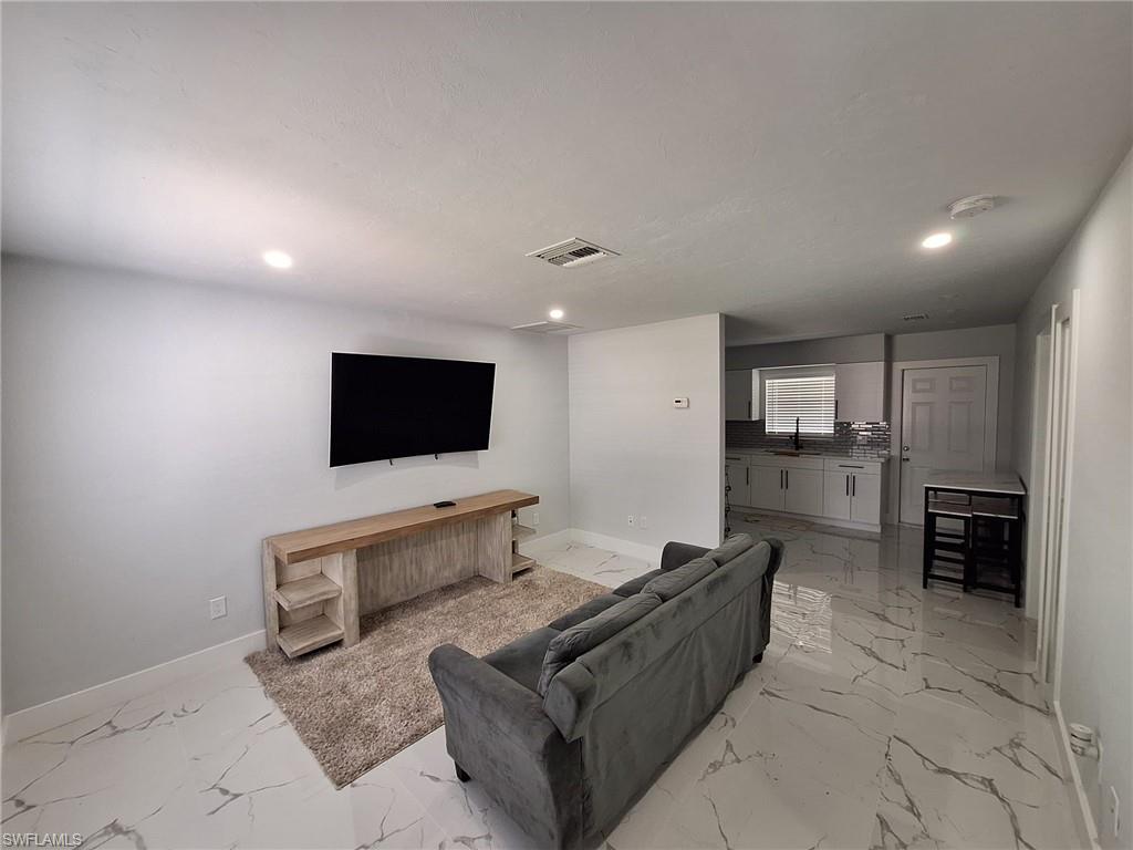 GOLDEN GATE CITY - Residential