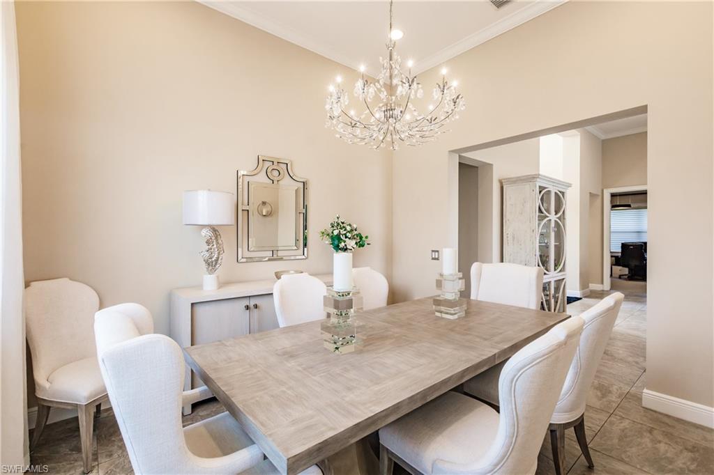 TWIN EAGLES - Residential