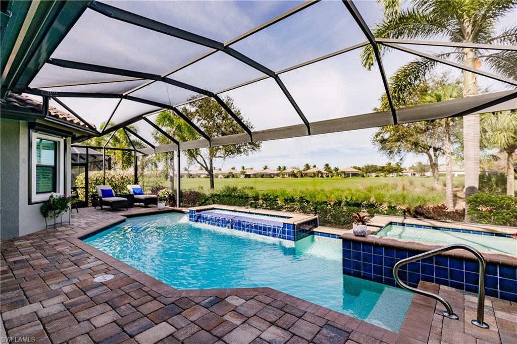 TWIN EAGLES - Residential