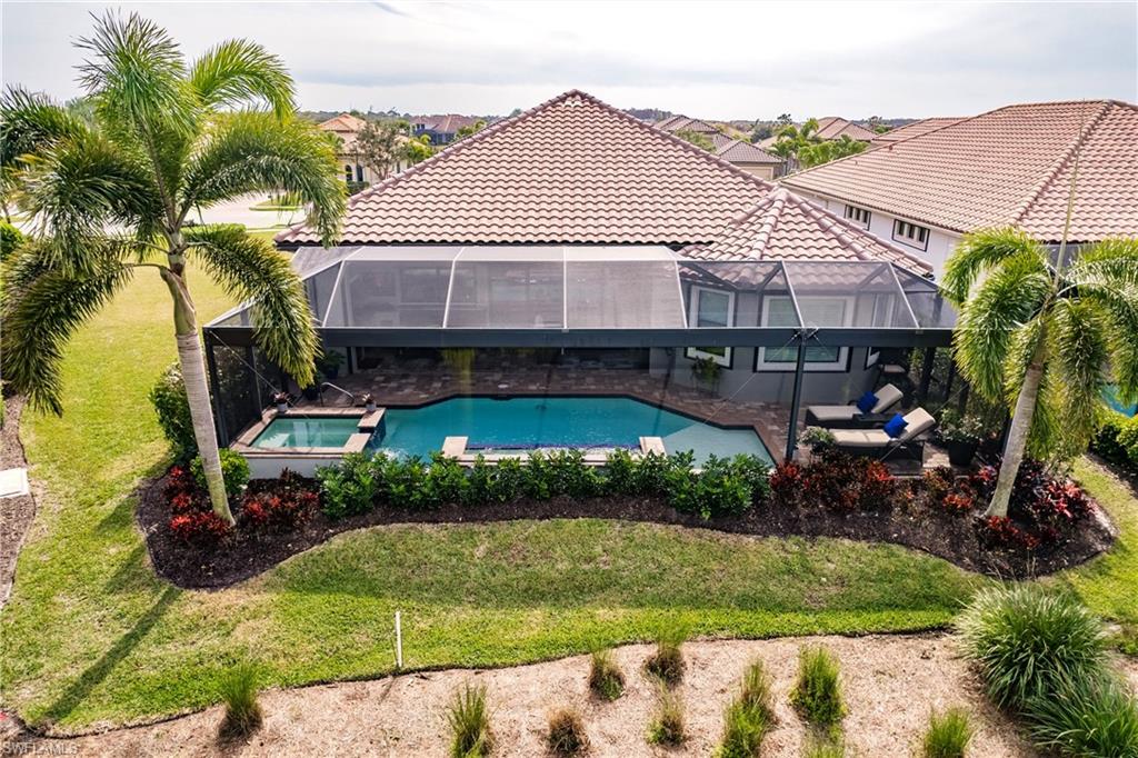 TWIN EAGLES - Residential