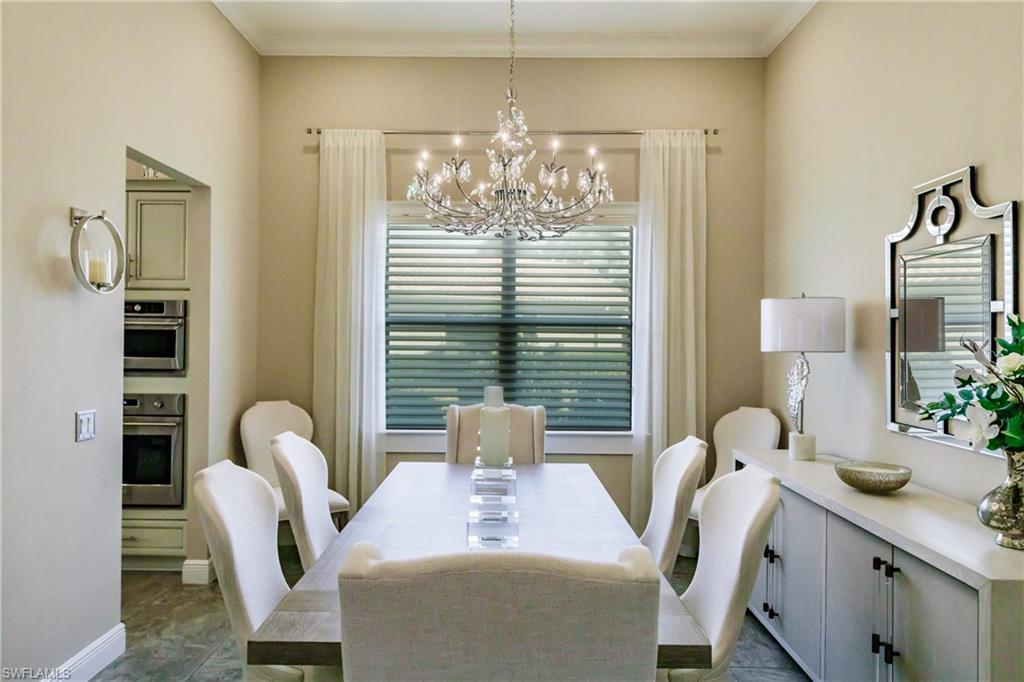 TWIN EAGLES - Residential