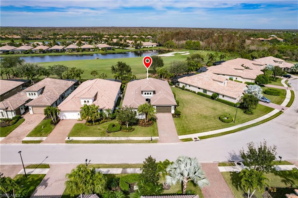 TWIN EAGLES - Residential