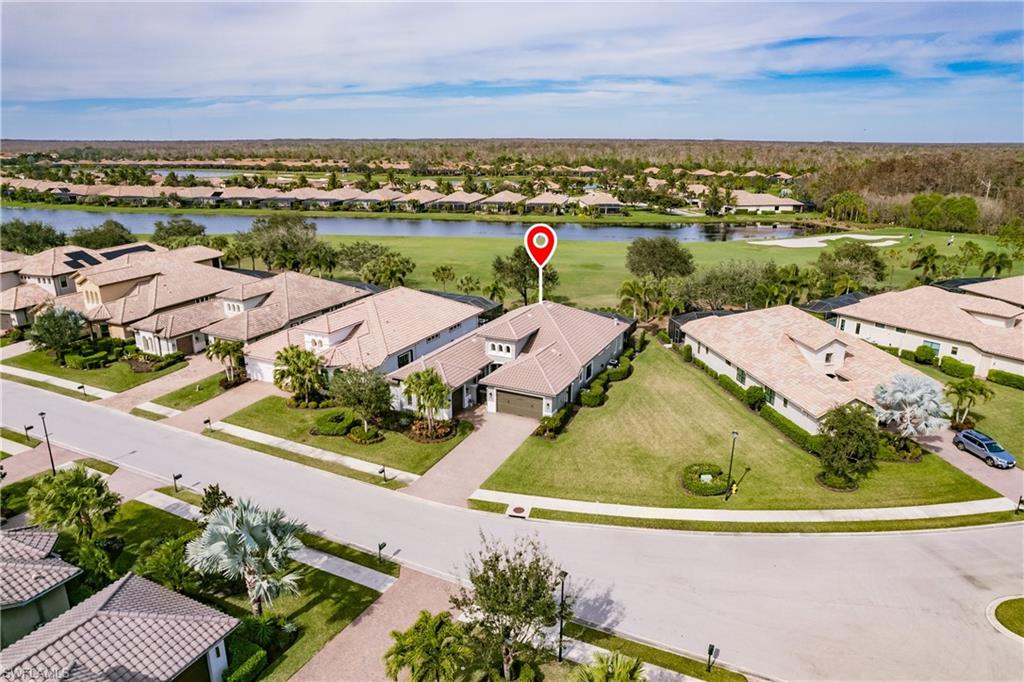 TWIN EAGLES - Residential