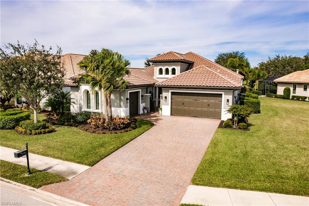 TWIN EAGLES - Residential