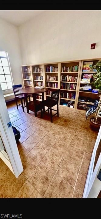 KEY ROYAL CONDOMINIUMS - Residential