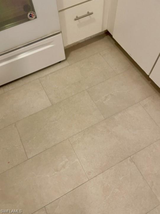 KEY ROYAL CONDOMINIUMS - Residential