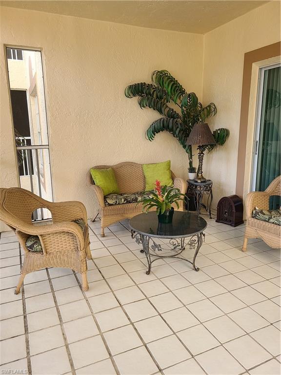 CHARDONNAY - Residential