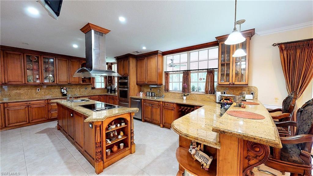 GOLDEN GATE ESTATES - Residential