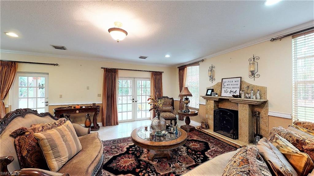 GOLDEN GATE ESTATES - Residential