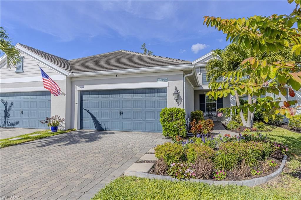 Photo of 2199 Marquesa CIR, NAPLES, FL 34112 (MLS # 226005513)