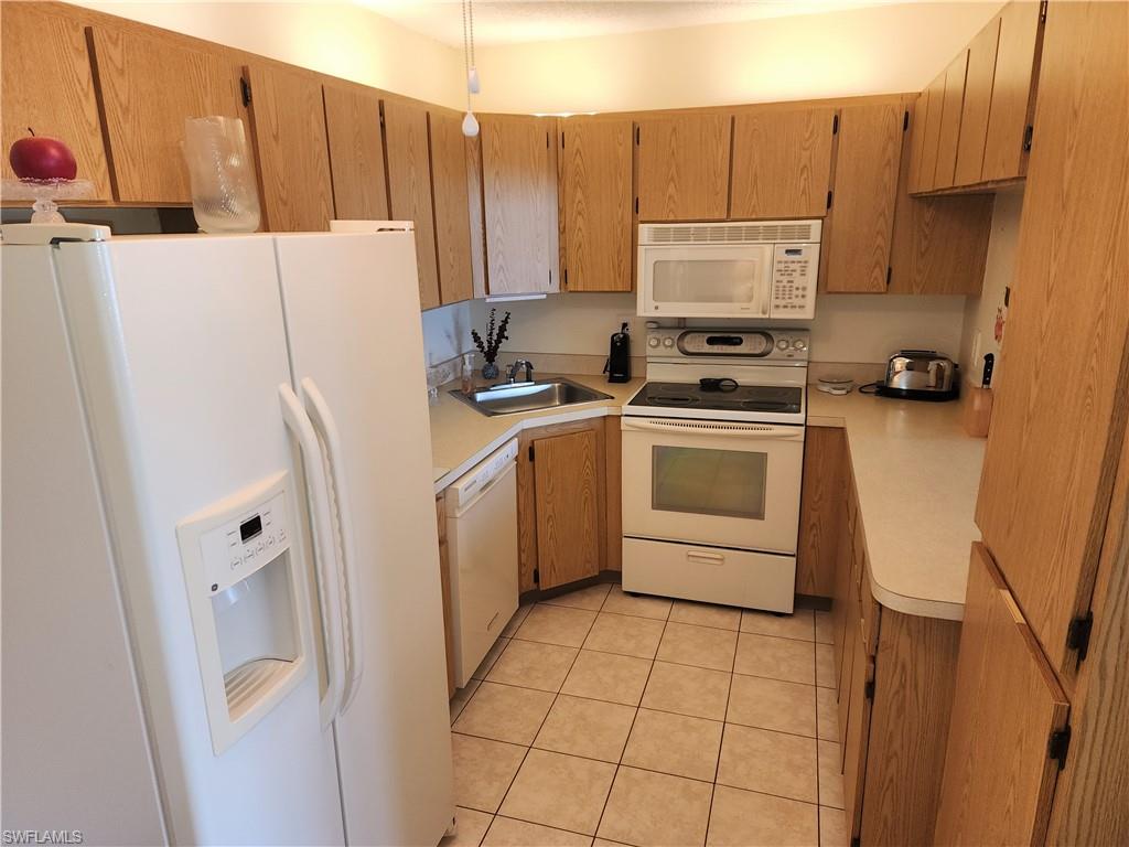 PINE RIDGE OF FORT MYERS VILLAGE - Residential