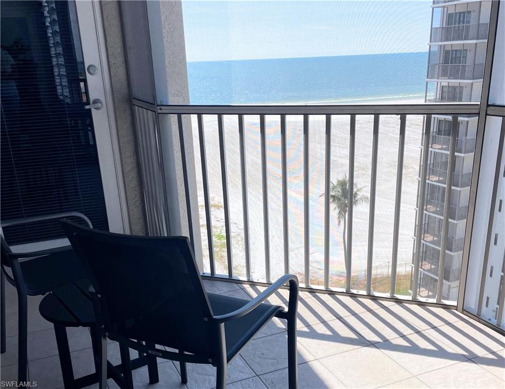 6620 Estero BLVD 804